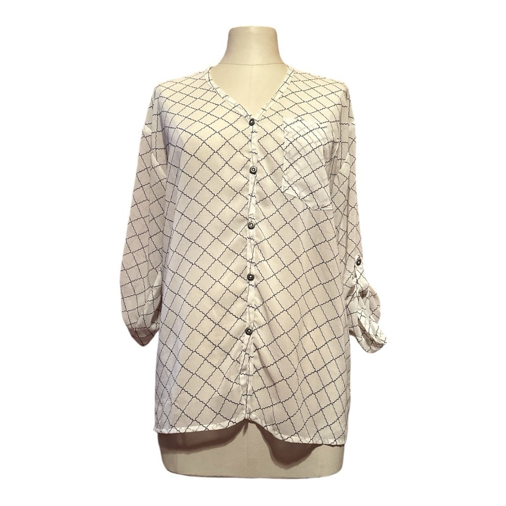 Cabi XS Chessboard #740 white/black Shear Button Up Front Pocket Blouse